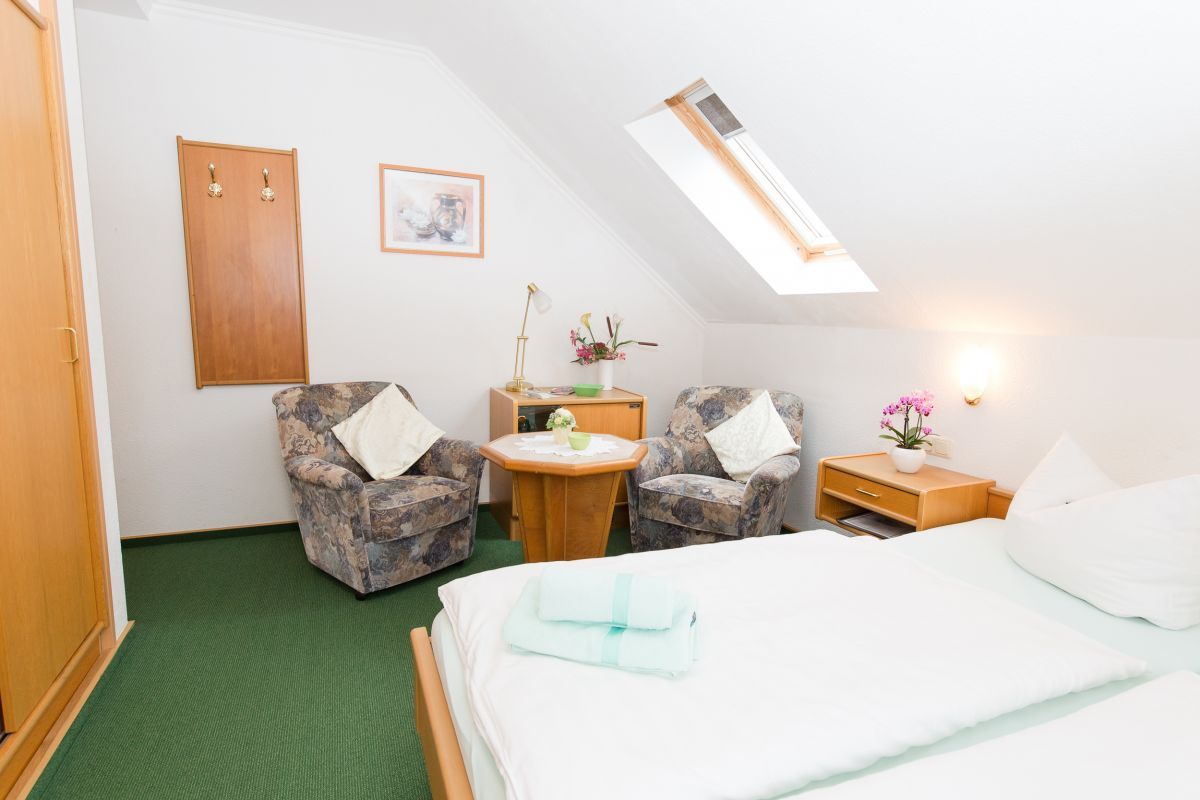 DOPPELZIMMER 16 M²